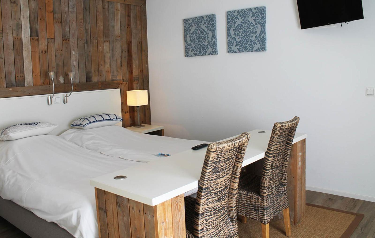 Hotel Kijkduin 3*